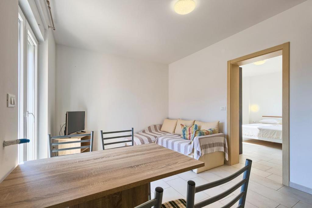 Lovely Fazana Apartments 400M From The Sea Zewnętrze zdjęcie